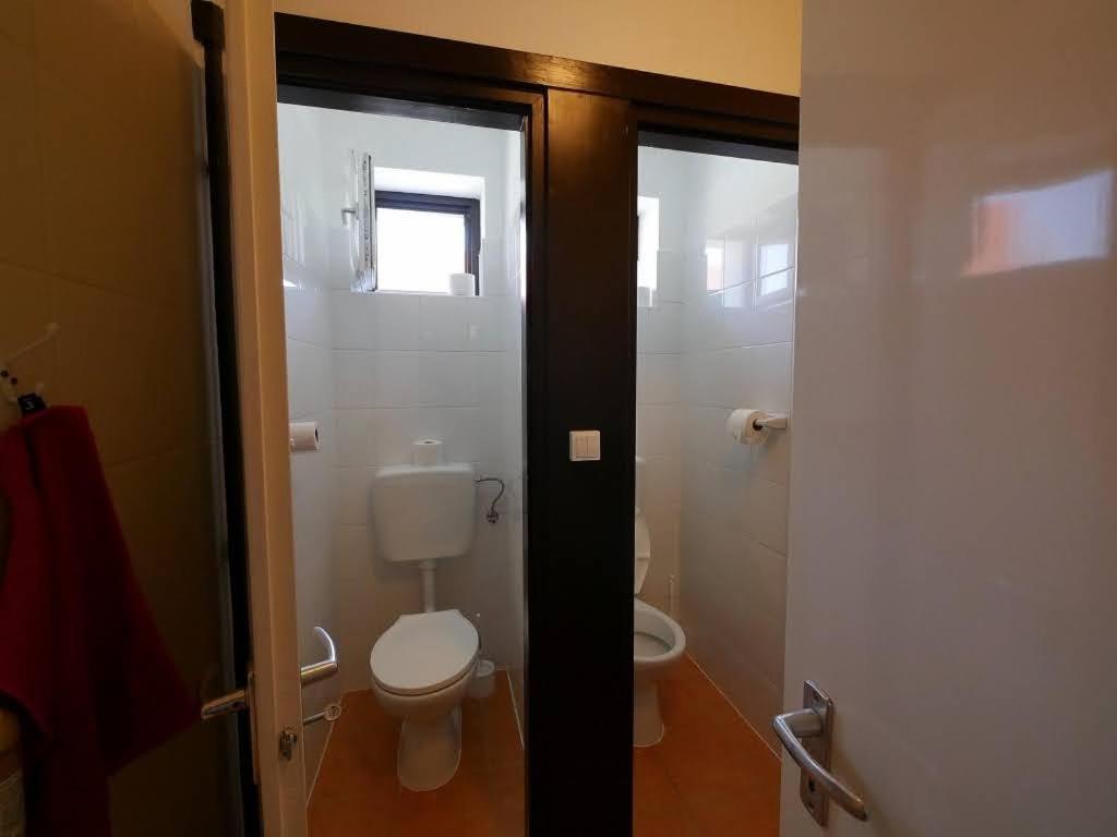Almosdi Topart Vendeghaz Luaran gambar